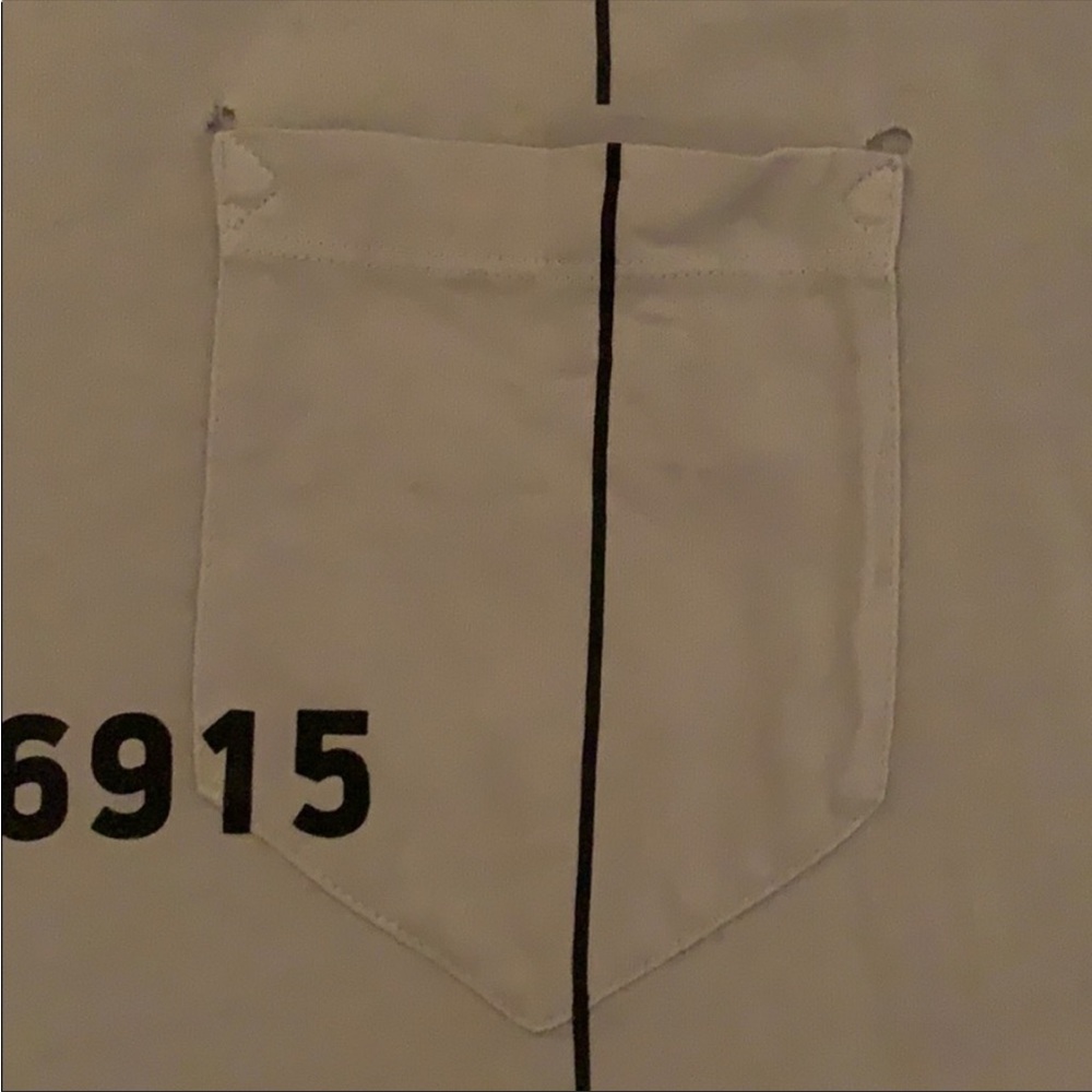 Stone Island Short-Sleeve Tee - Men’s Large - Picture 4 of 6